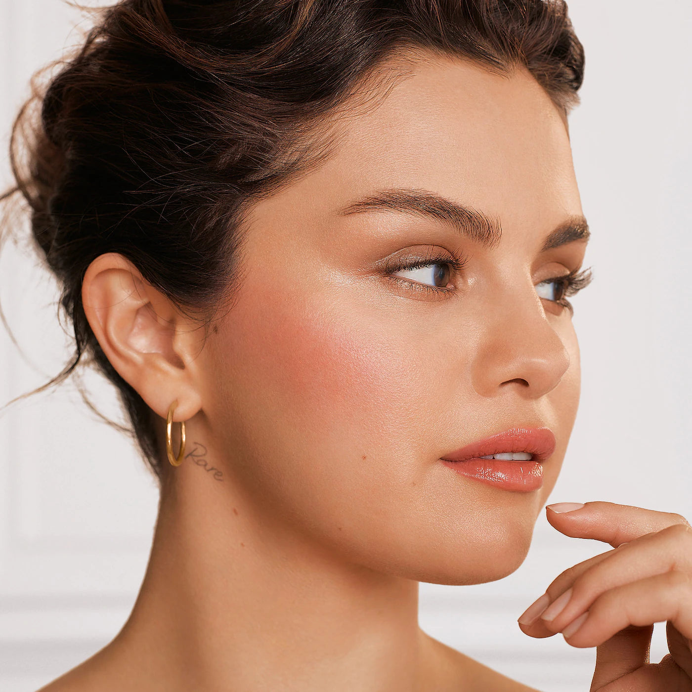 Rare Beauty Iluminador Liquido
